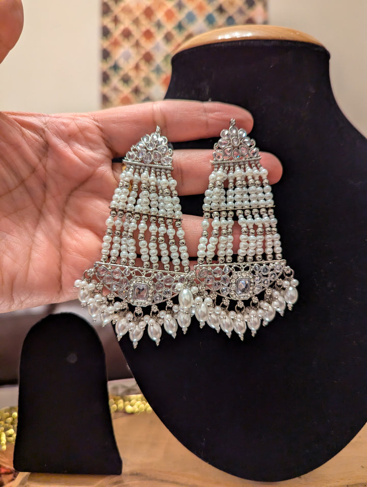 Beautiful jhoomar style earrings jewellery set