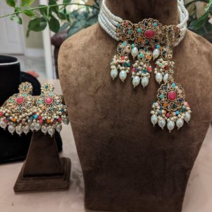 Beautiful Colored Necklace With Tikka & Earrings - KundanByNadia