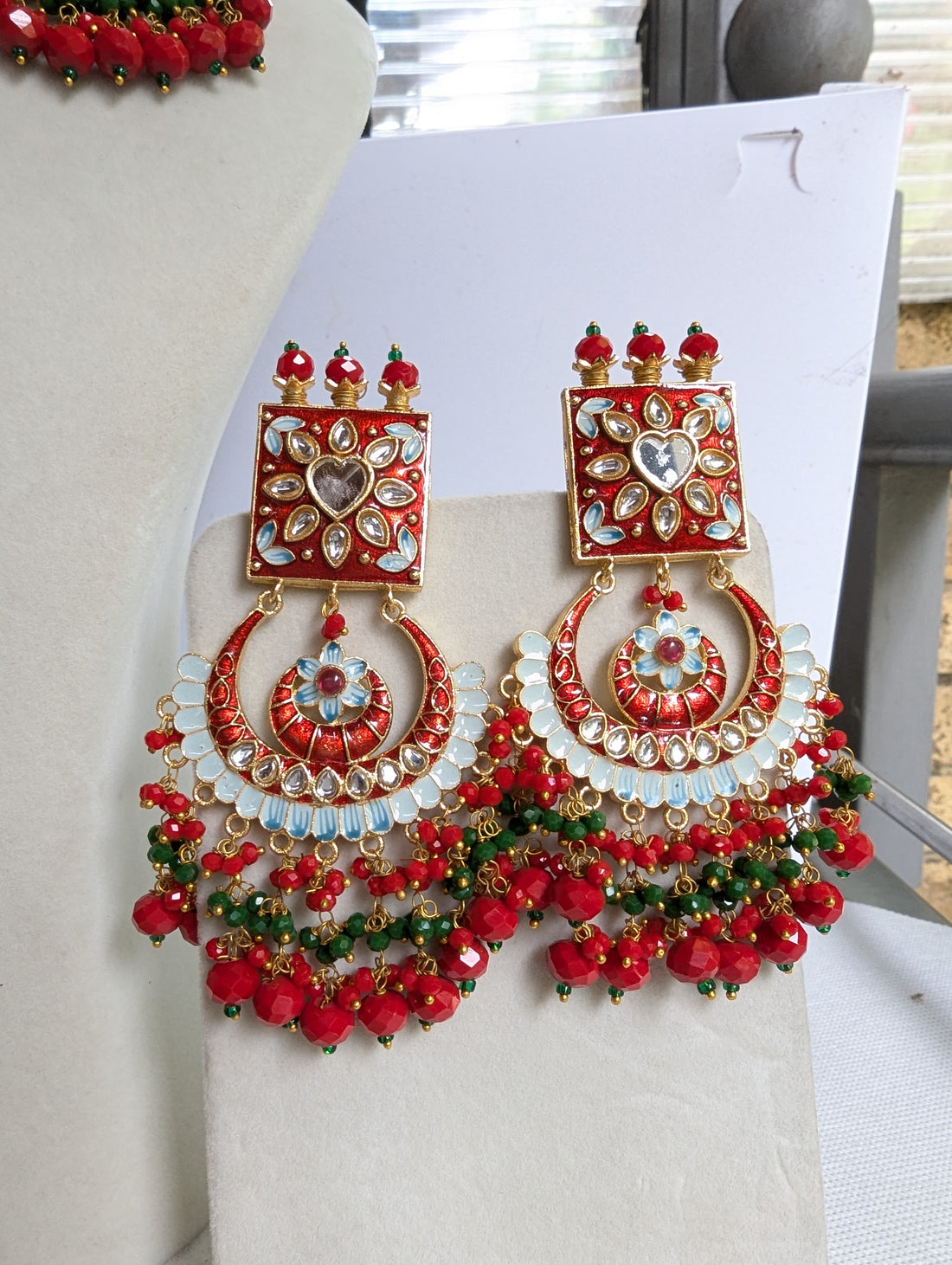 267 Red and green stunning necklace jewellery set