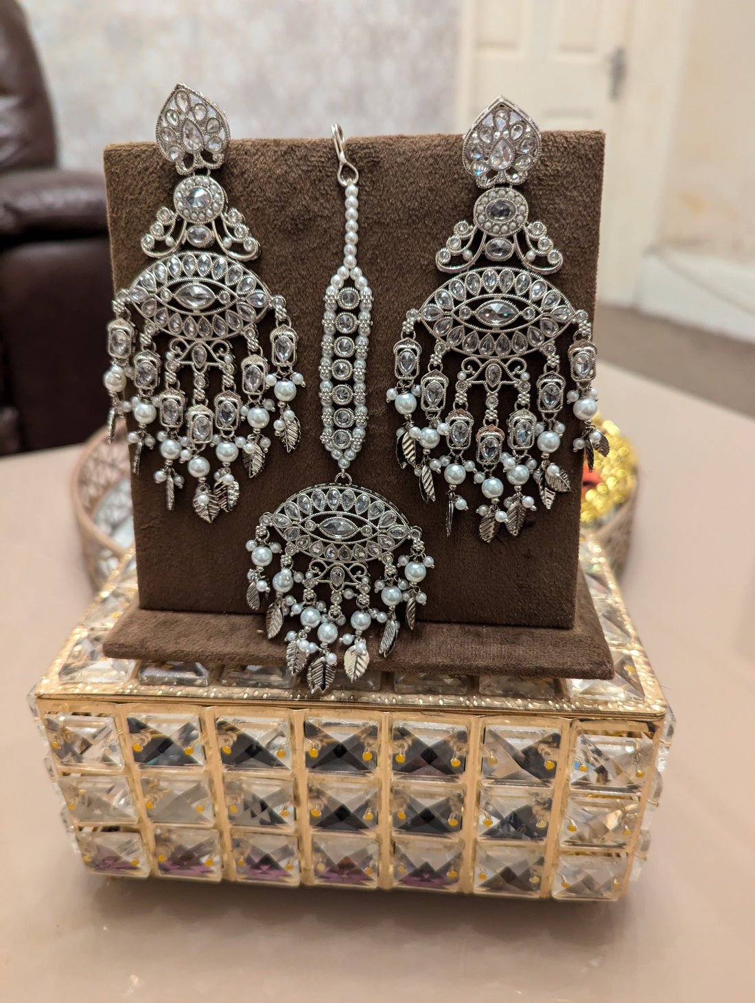 White oversized earrings tikka jewellery set