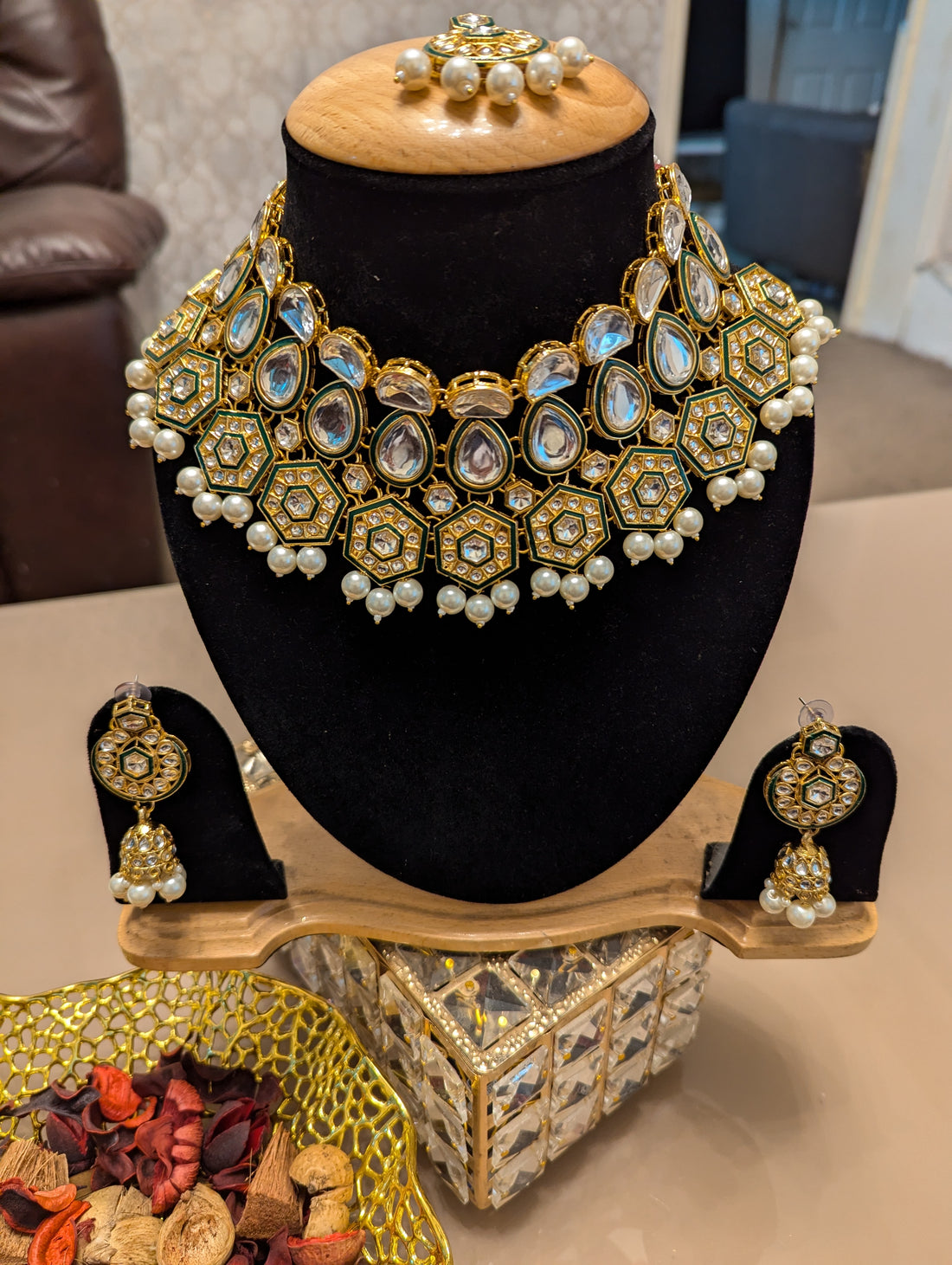 BRIDAL KUNDAN CHOKKAR NECKLACE JEWELERY SET