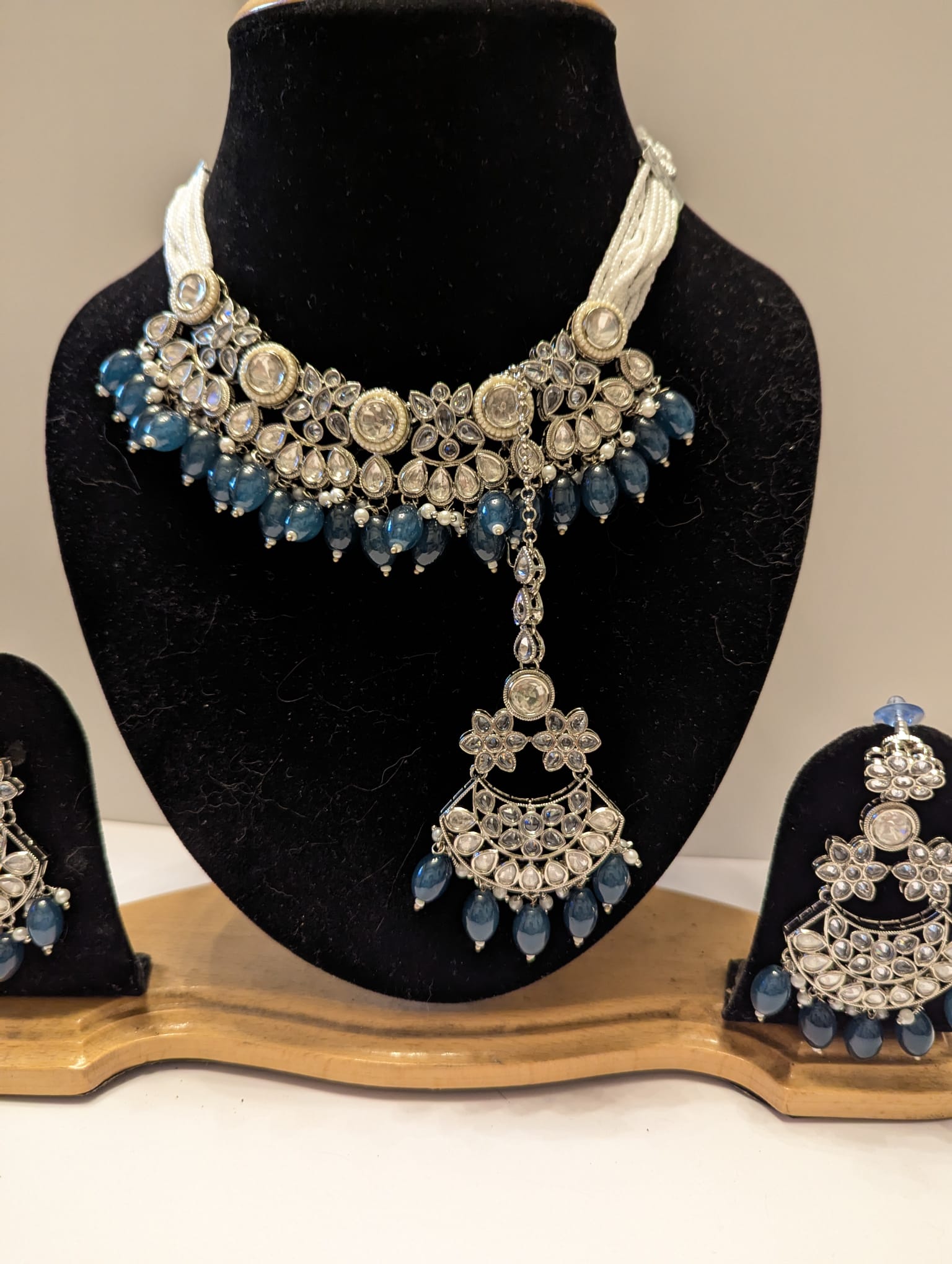 Blue silver necklace